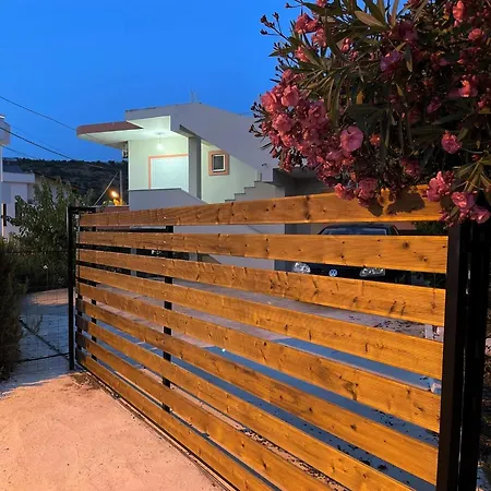 Apartment 4rooms - Ksamil